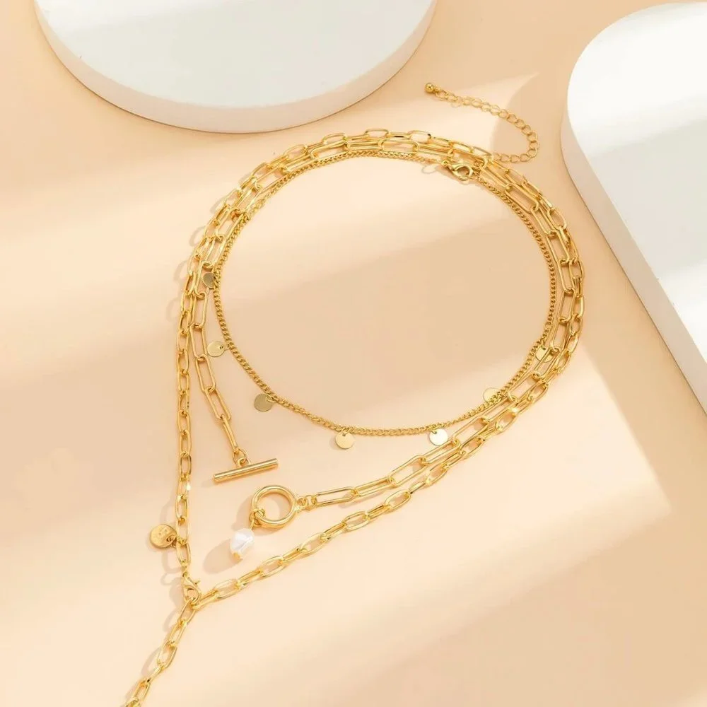 Gold Preppy Womens Faux Pearl & Disc Charm Necklace